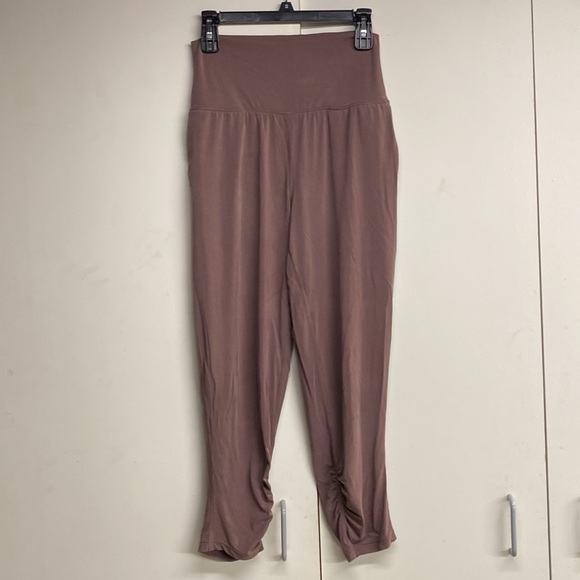 PrAna Narkanda Top and Lastaro Pant NWT in Moon Quartz - Picture 4 of 8